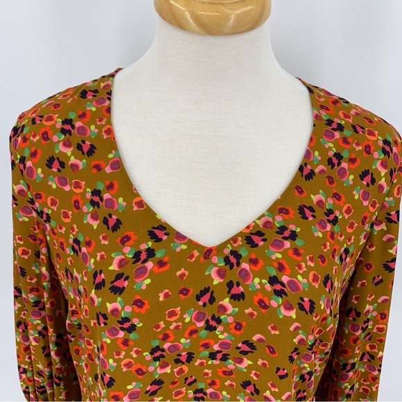 Cabi Burnished Blouse # 4042, Gold Floral Print Long Sleeve Blouse, XS - Picture 4 of 16